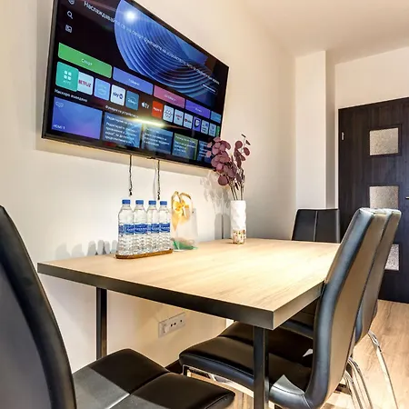 1bd Mountain Getaway In With Parking By Flat Mаnager Apartament