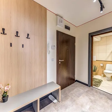 Apartament 1bd Mountain Getaway In With Parking By Flat Mаnager *